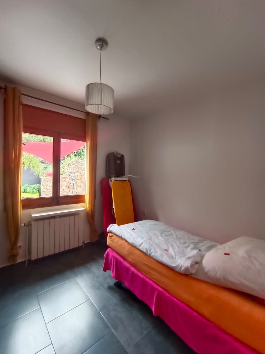 3 bedroom Villa for sale in Lloret de Mar with pool garage - € 270,000 (Ref: 9715217)