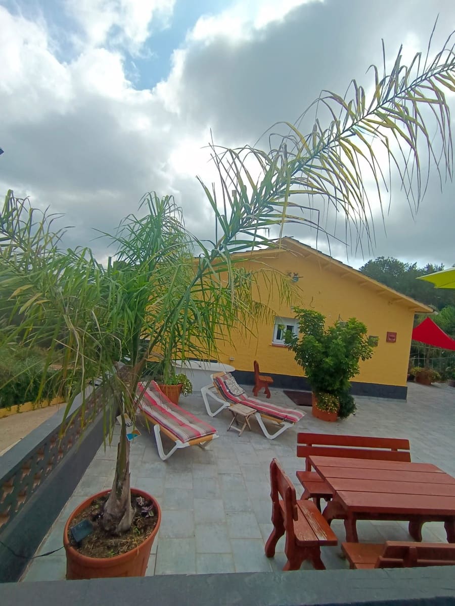 3 bedroom Villa for sale in Lloret de Mar with pool garage - € 270,000 (Ref: 9715217)