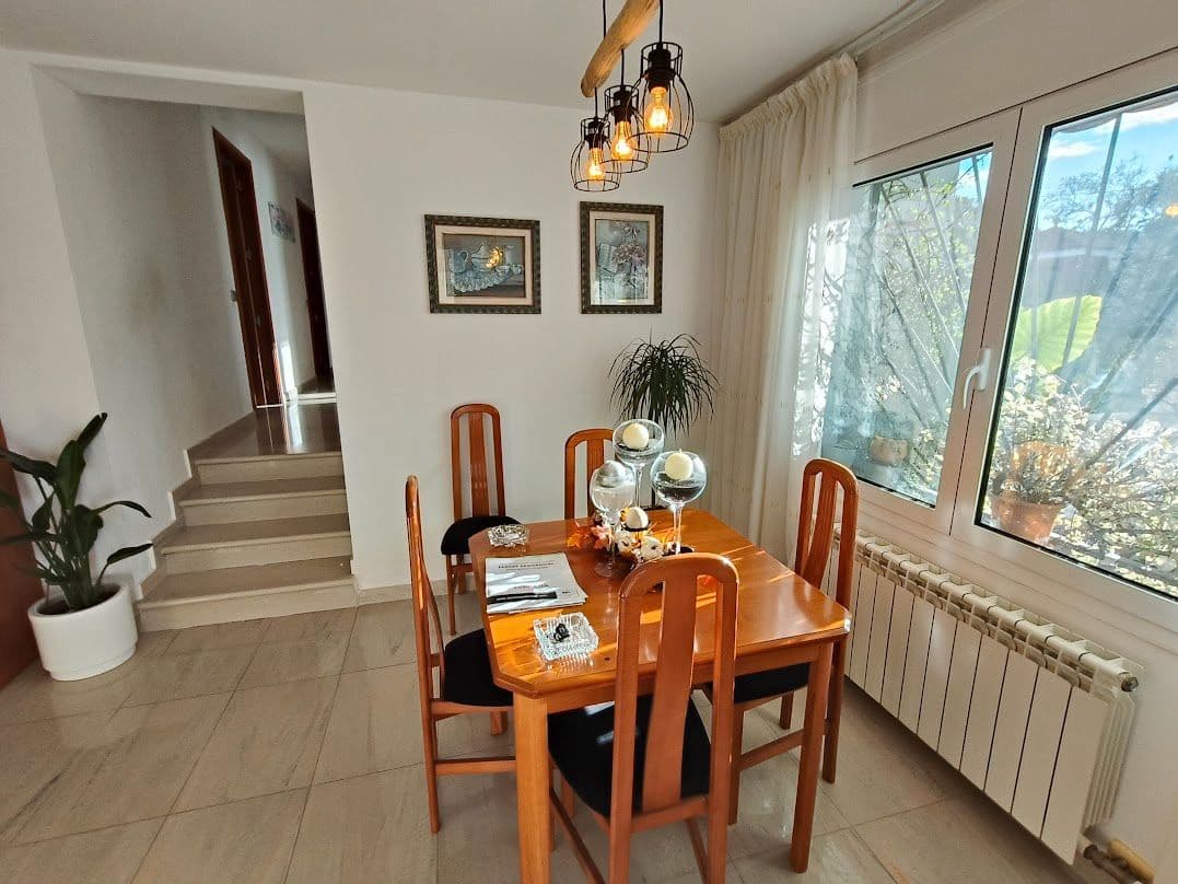 4 soveværelse Villa til salg i Macanet de la Selva - € 315.000 (Ref: 9715232)