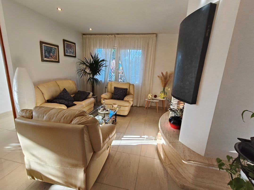 4 soveværelse Villa til salg i Macanet de la Selva - € 315.000 (Ref: 9715232)