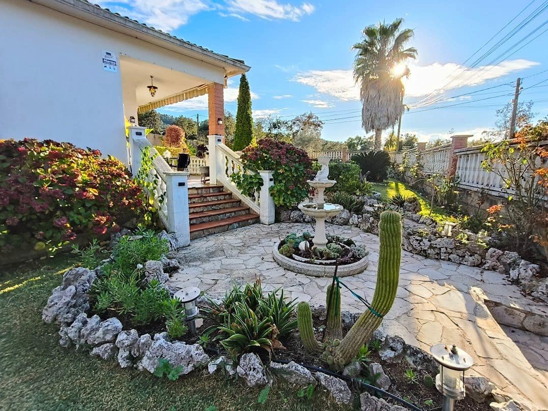 4 soveværelse Villa til salg i Macanet de la Selva - € 315.000 (Ref: 9715232)