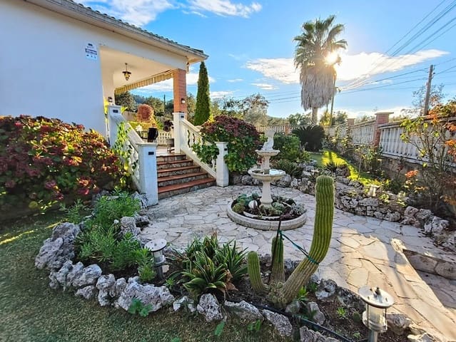 4 soveværelse Villa til salg i Maçanet de la Selva - € 315.000 (Ref: 9715232)