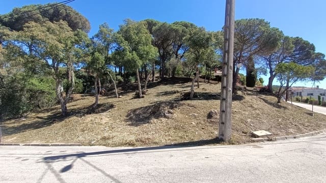 Byggetomt til salgs i Aiguaviva Parc, Vidreres - € 59 000 (Ref: 9715234)