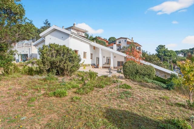 4 soverom Villa til salgs i Aiguaviva Parc, Vidreres med garasje - € 325 000 (Ref: 9715235)