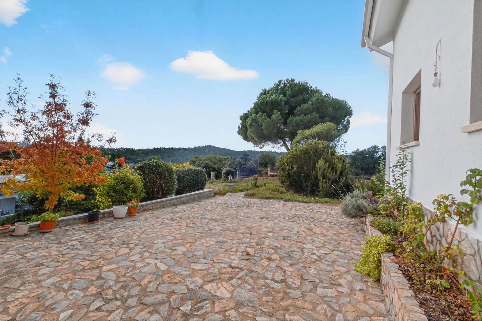 4 soverom Villa til salgs i Vidreres med garasje - € 325 000 (Ref: 9715235)