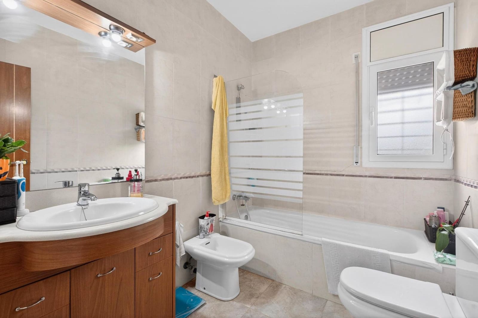 3 bedroom Villa for sale in Lloret de Mar with pool garage - € 290,000 (Ref: 9715238)