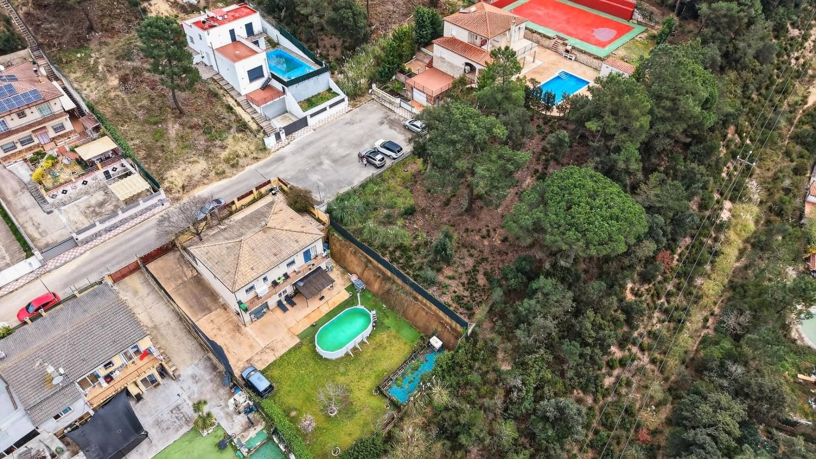 3 bedroom Villa for sale in Lloret de Mar with pool garage - € 290,000 (Ref: 9715238)
