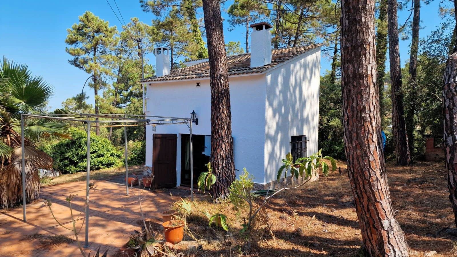 2 bedroom Finca/Country House for sale in Lloret de Mar with garage - € 210,000 (Ref: 9715239)