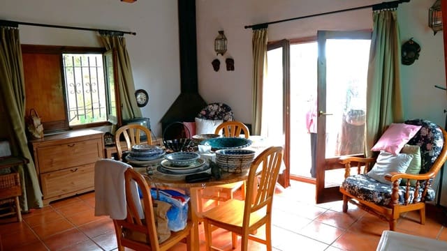 2 bedroom Finca/Country House for sale in Urbanitzacions del Nord, Lloret de Mar with garage - € 210,000 (Ref: 9715239)