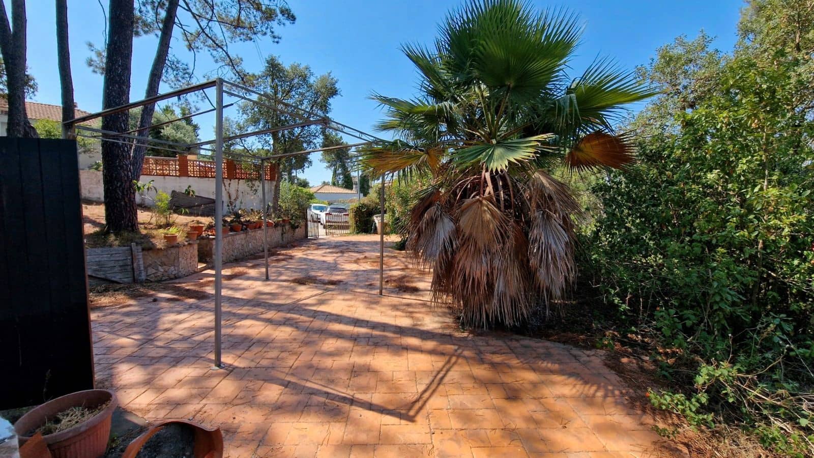 2 bedroom Finca/Country House for sale in Lloret de Mar with garage - € 210,000 (Ref: 9715239)