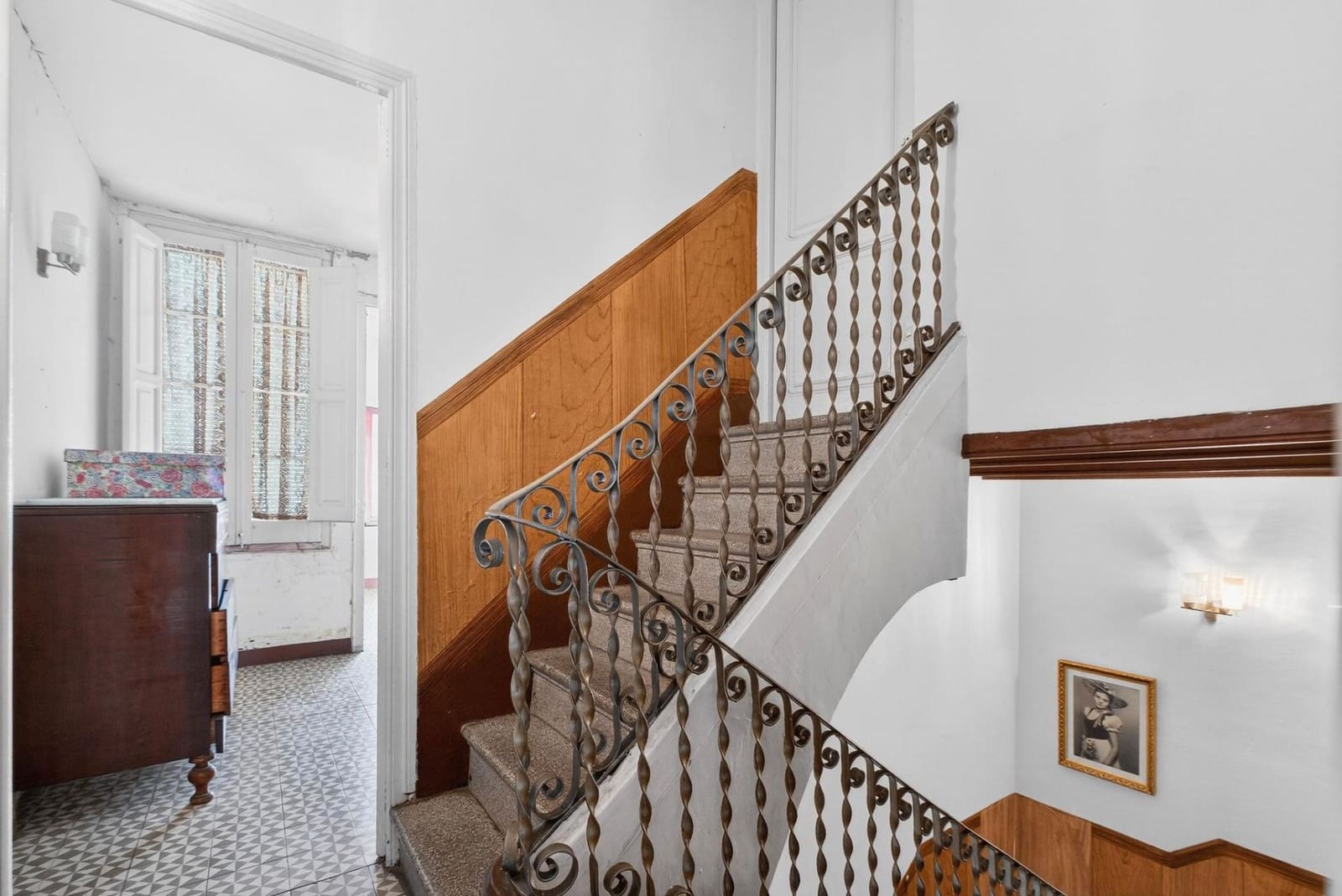 Restaurant/Bar for sale in Malgrat de Mar - € 1,080,000 (Ref: 9715240)