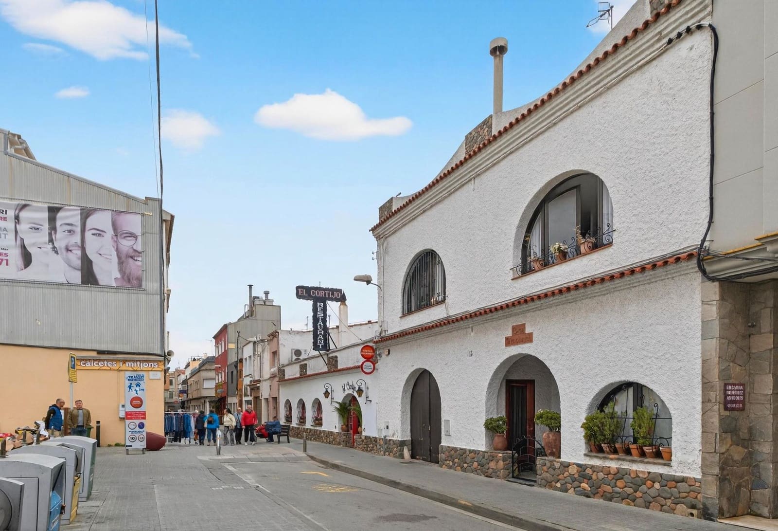 Restaurant/Bar for sale in Malgrat de Mar - € 1,080,000 (Ref: 9715240)