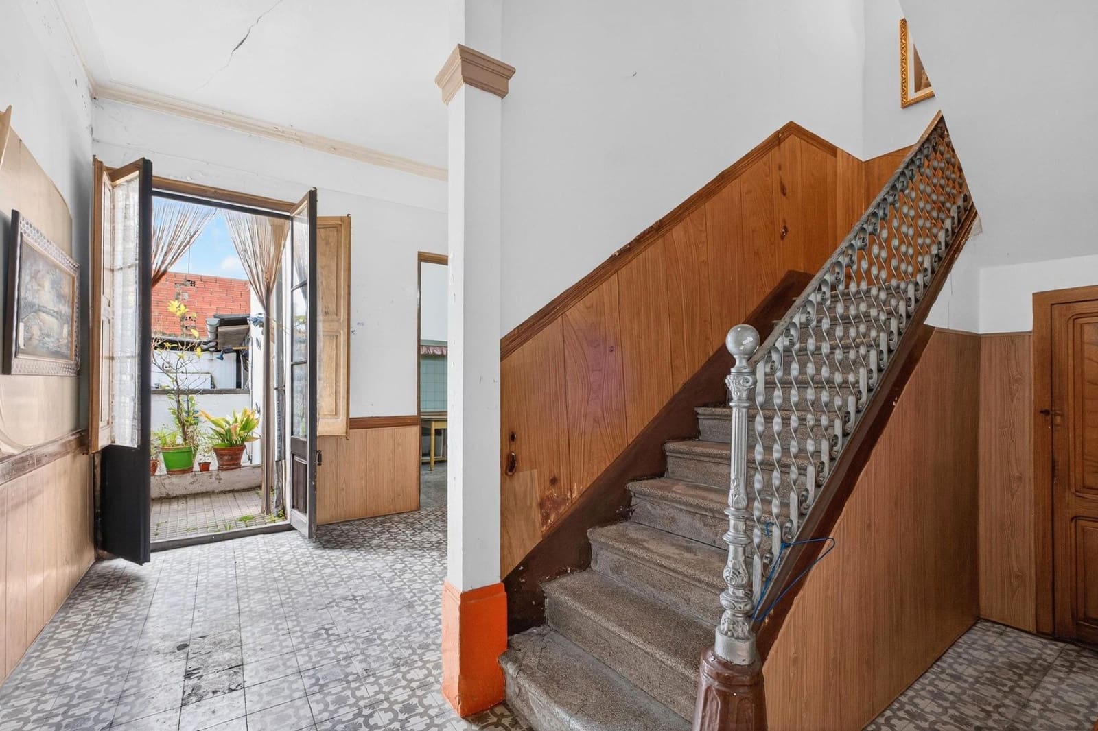 Restaurant/Bar for sale in Malgrat de Mar - € 1,080,000 (Ref: 9715240)