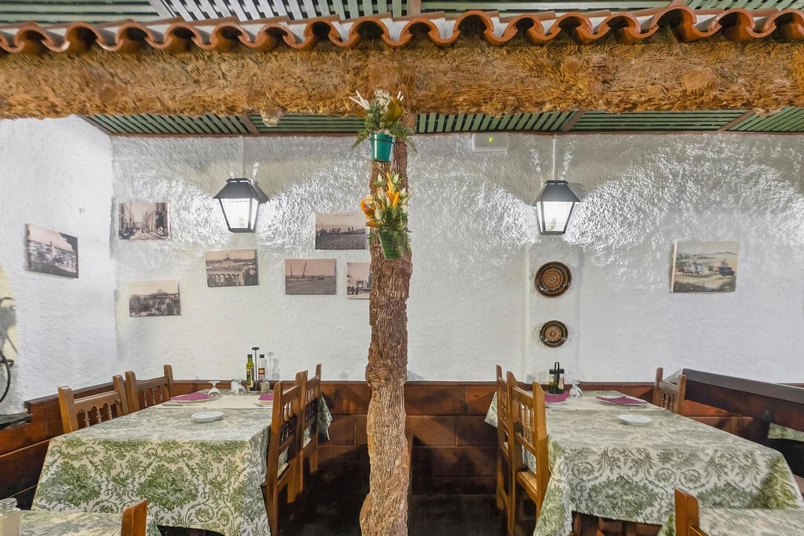 Restaurant/Bar for sale in Malgrat de Mar - € 1,080,000 (Ref: 9715240)