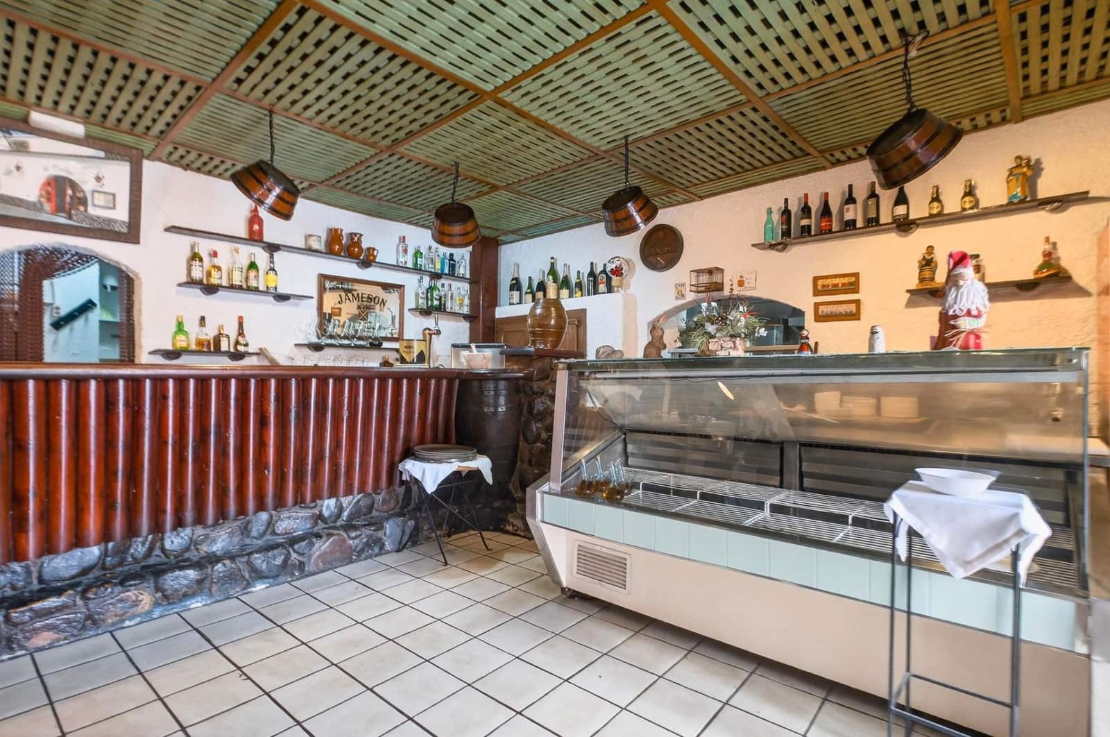 Restaurant/Bar for sale in Malgrat de Mar - € 1,080,000 (Ref: 9715240)