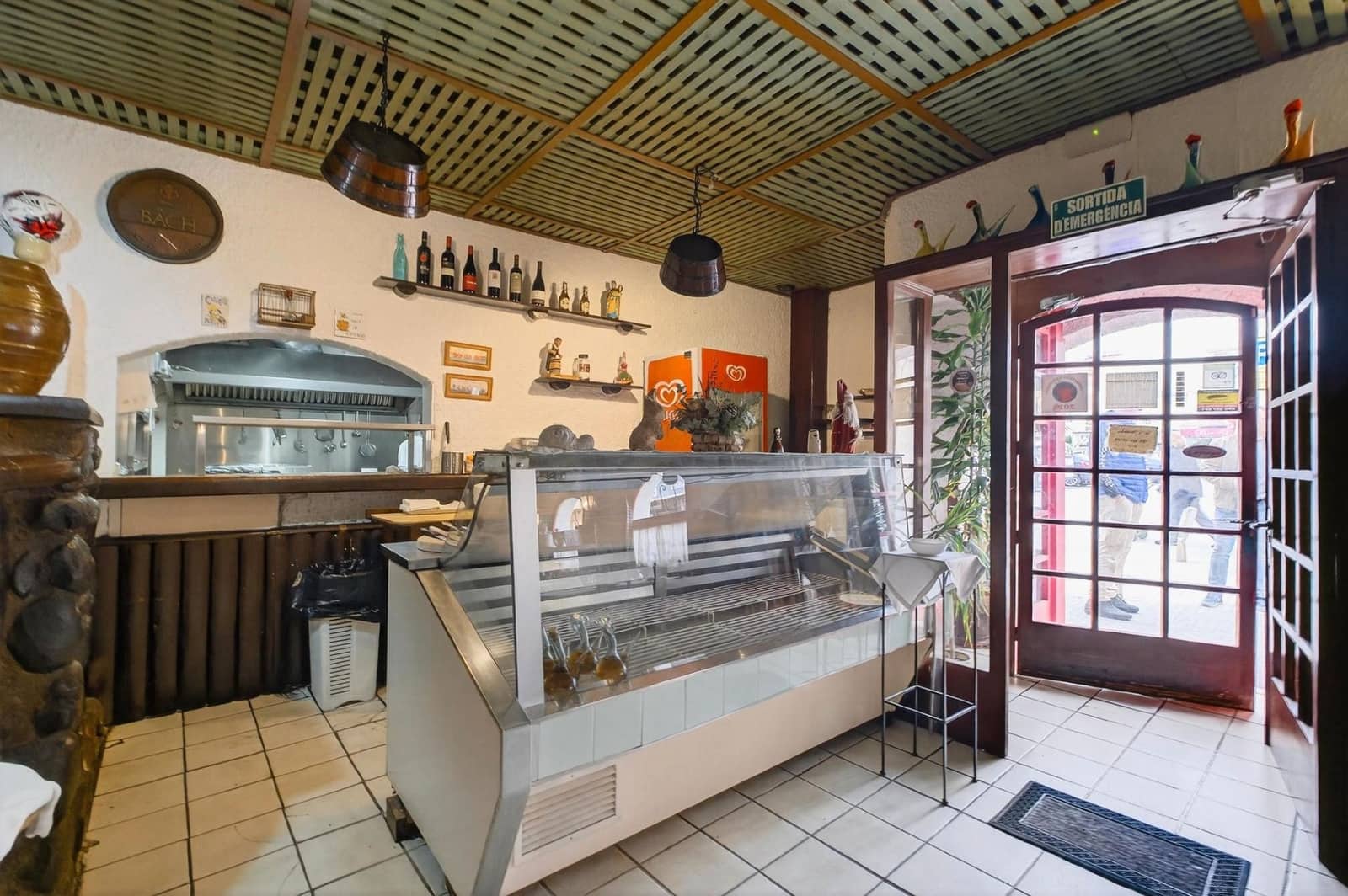 Restaurant/Bar for sale in Malgrat de Mar - € 1,080,000 (Ref: 9715240)