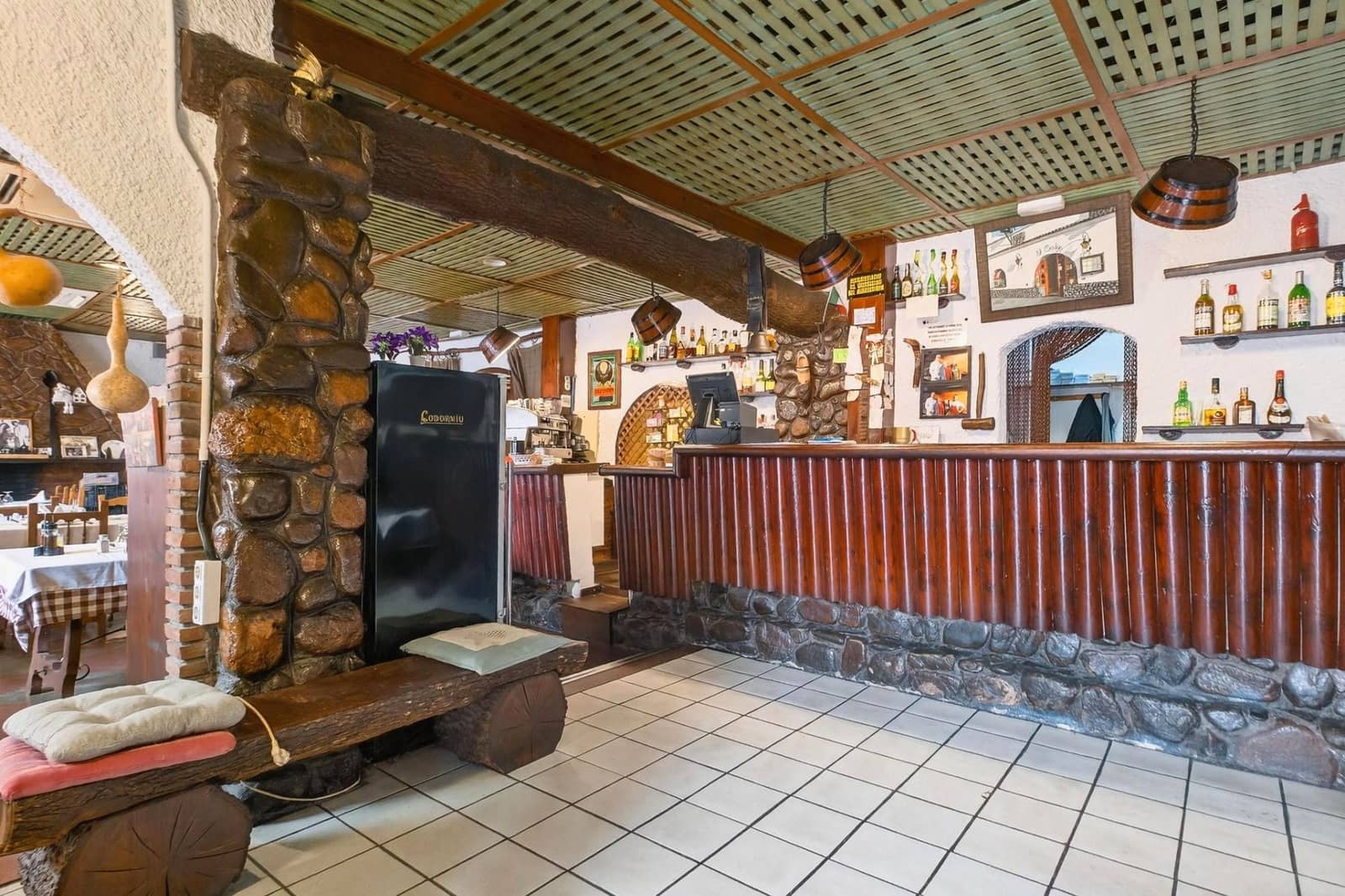 Restaurant/Bar for sale in Malgrat de Mar - € 1,080,000 (Ref: 9715240)