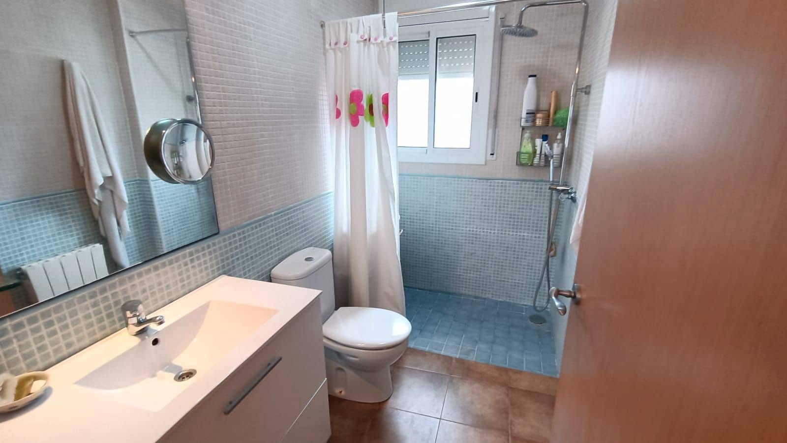 3 bedroom Villa for sale in Lloret de Mar with pool - € 285,000 (Ref: 9715249)