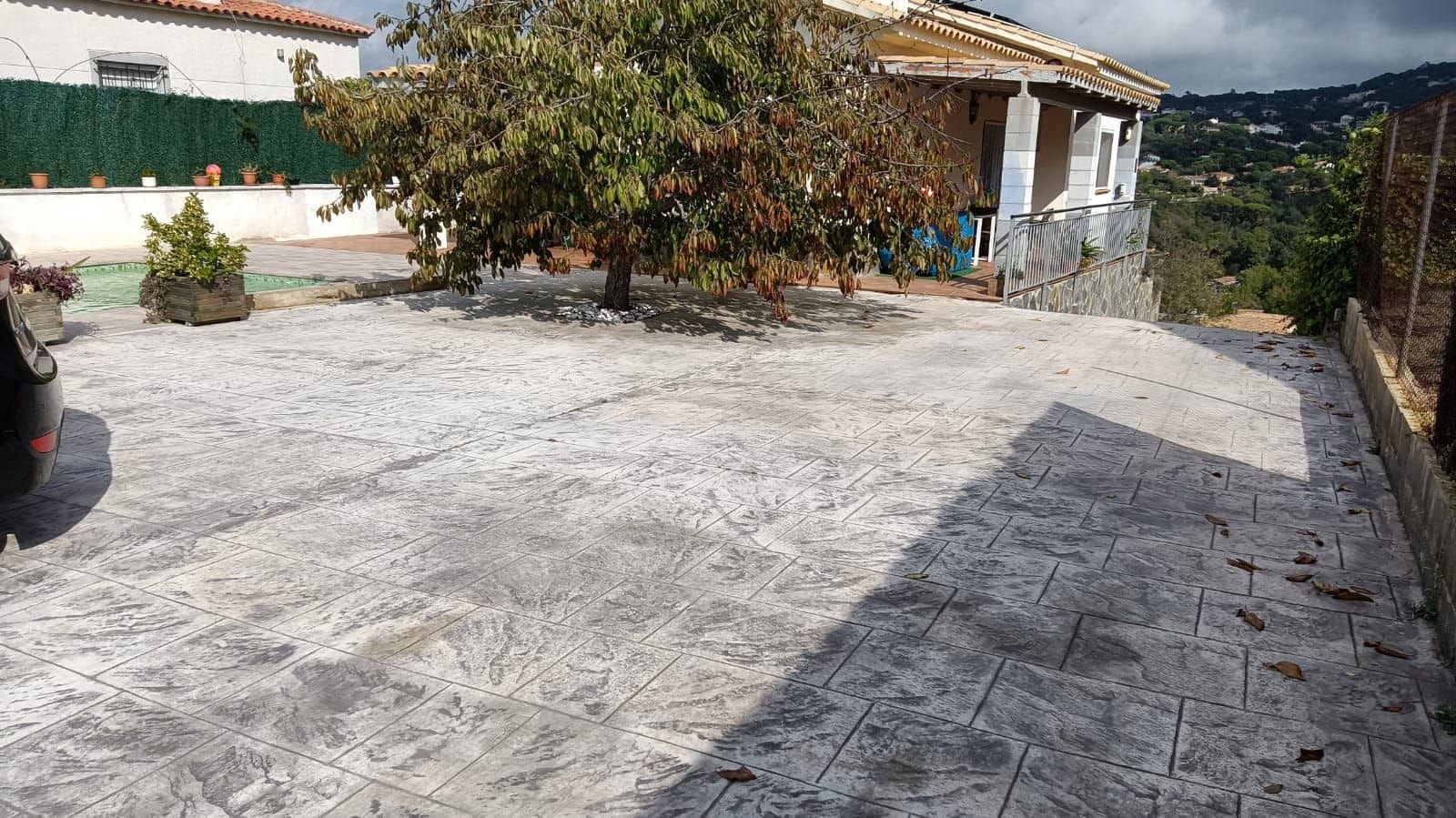 3 bedroom Villa for sale in Lloret de Mar with pool - € 285,000 (Ref: 9715249)