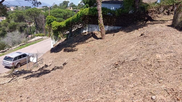 Byggetomt til salgs i Aiguaviva Parc, Vidreres - € 28 000 (Ref: 9715250)