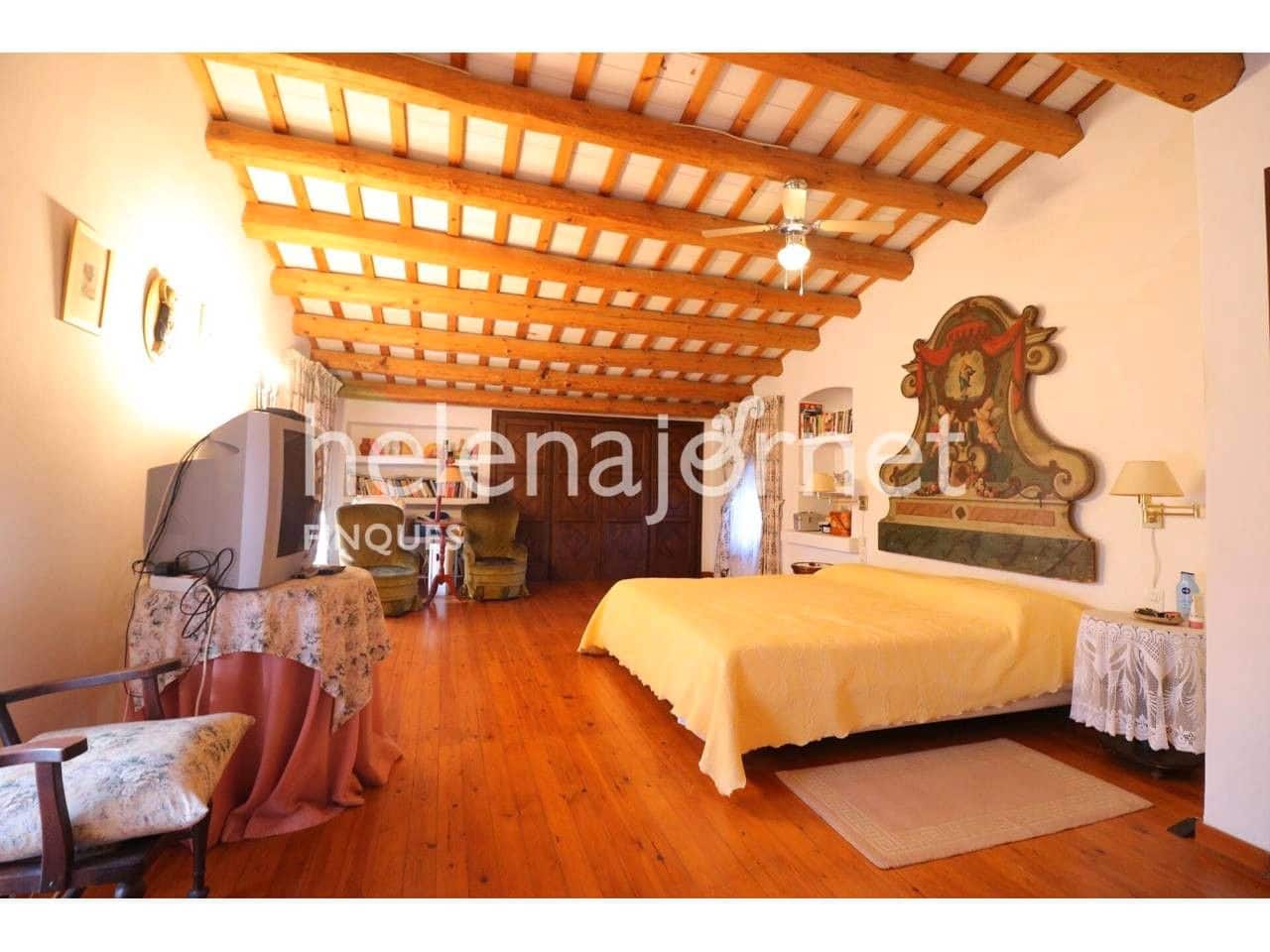 8 chambre Finca/Maison de Campagne à vendre à Llagostera avec garage - 1 070 000 € (Ref: 9715252)