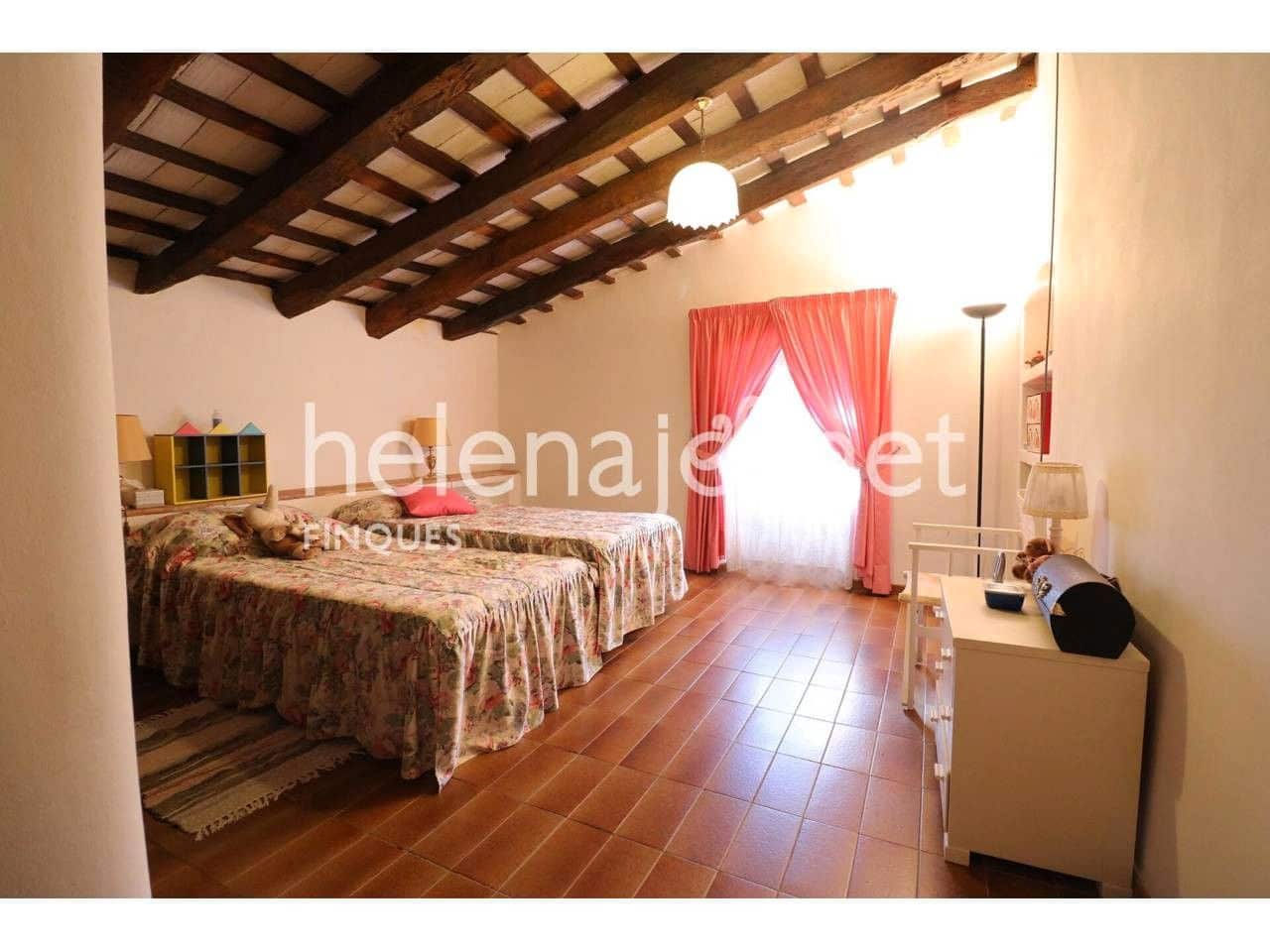 8 chambre Finca/Maison de Campagne à vendre à Llagostera avec garage - 1 070 000 € (Ref: 9715252)