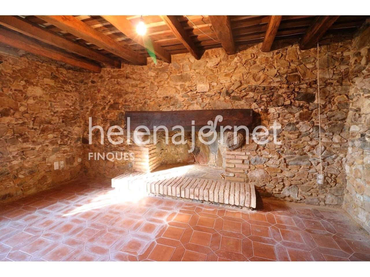 8 chambre Finca/Maison de Campagne à vendre à Llagostera avec garage - 1 070 000 € (Ref: 9715252)
