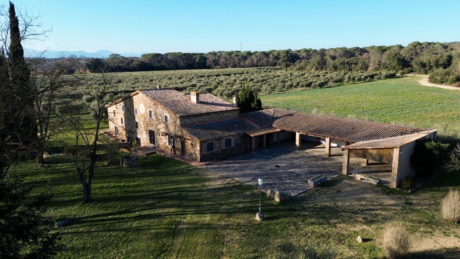 8 chambre Finca/Maison de Campagne à vendre à Llagostera avec garage - 1 070 000 € (Ref: 9715252)