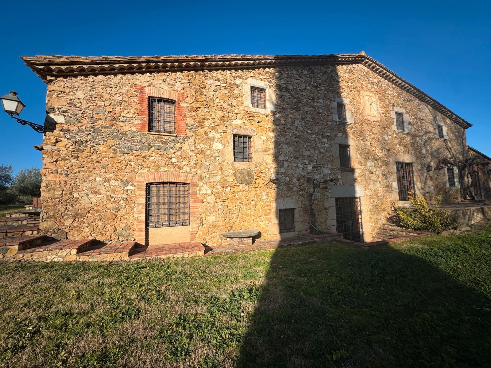 8 chambre Finca/Maison de Campagne à vendre à Llagostera avec garage - 1 070 000 € (Ref: 9715252)