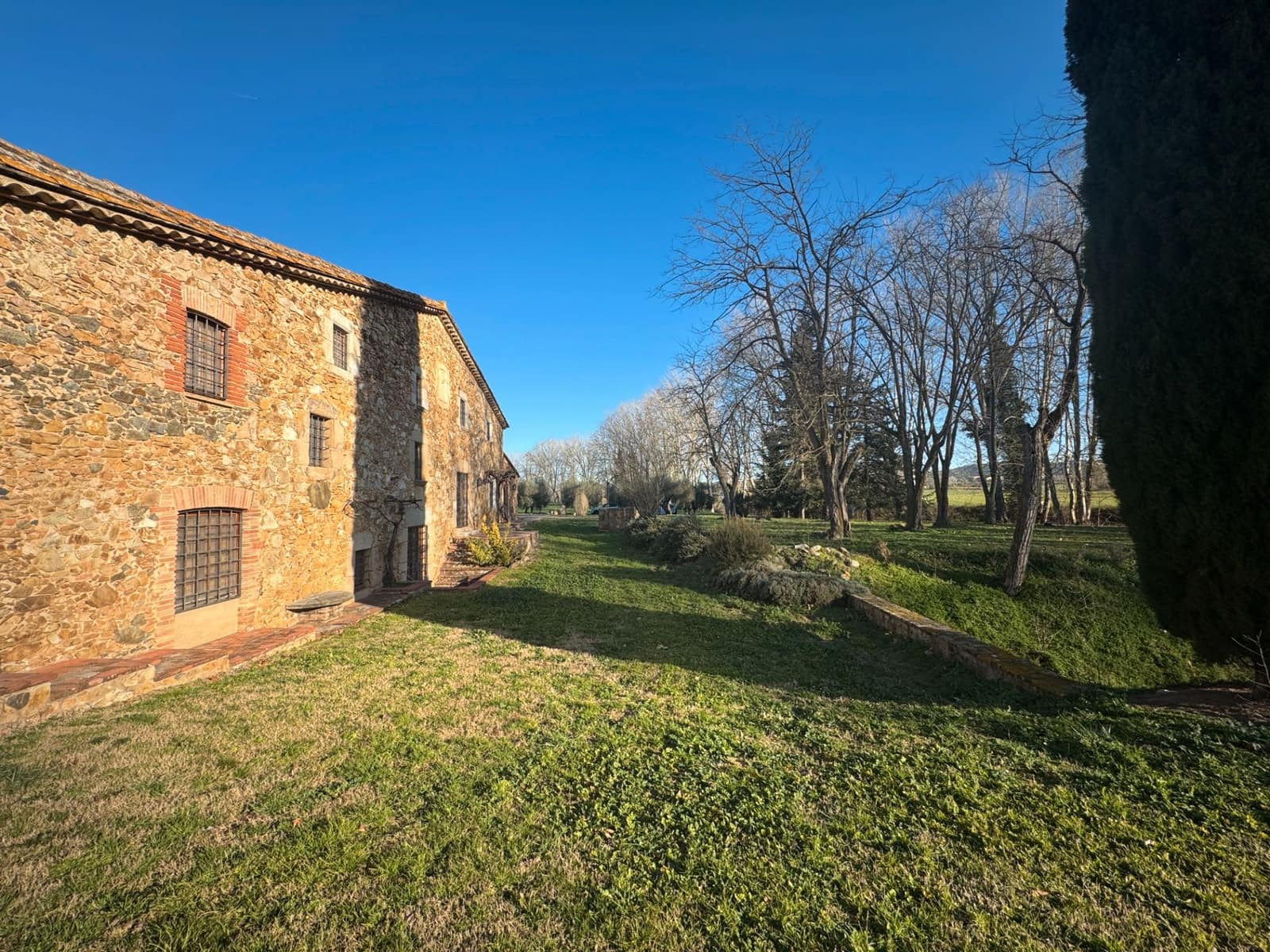 8 chambre Finca/Maison de Campagne à vendre à Llagostera avec garage - 1 070 000 € (Ref: 9715252)