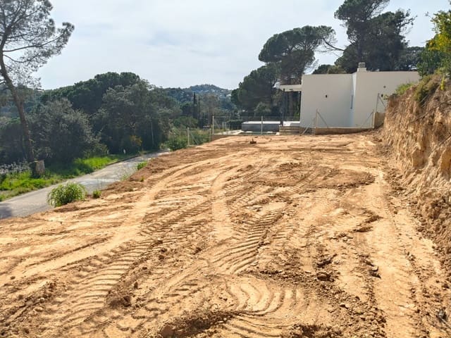 Byggegrund til salg i Urbanitzacions del Nord, Lloret de Mar - € 27.000 (Ref: 9715254)