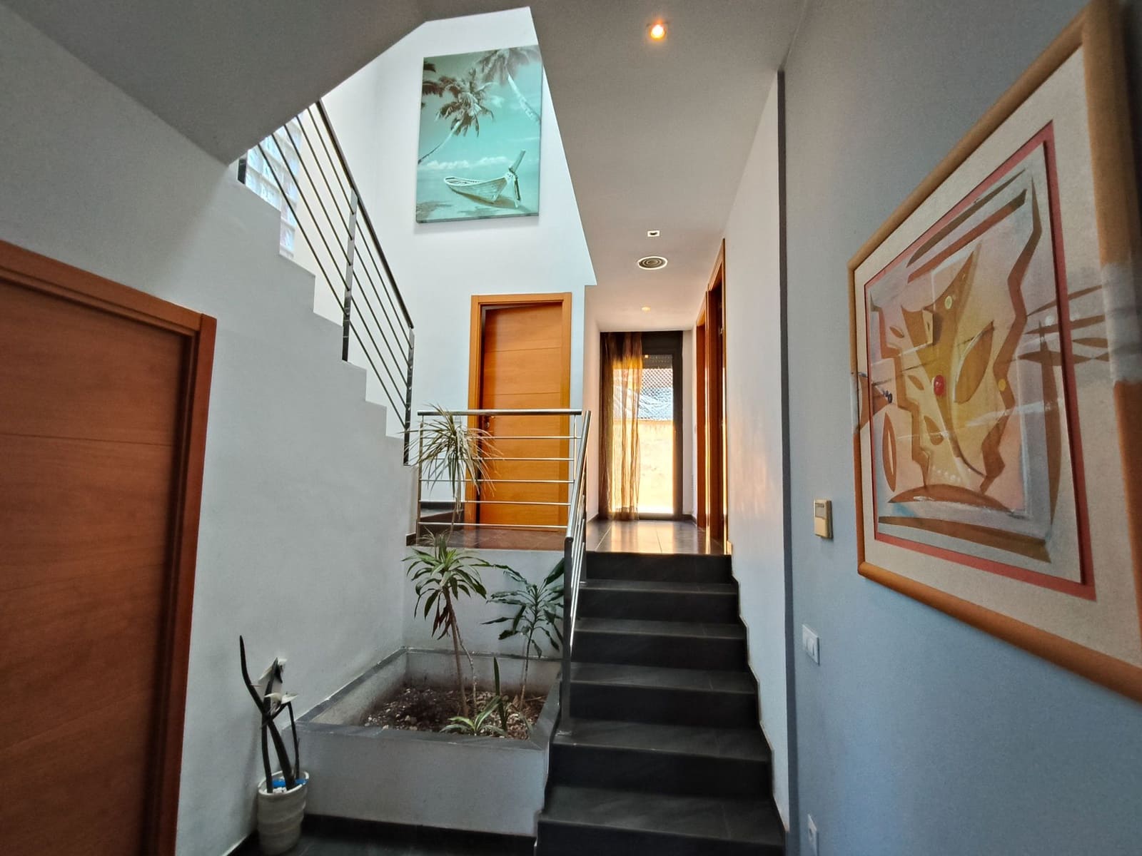 4 bedroom Villa for sale in Lloret de Mar with garage - € 440,000 (Ref: 9715255)