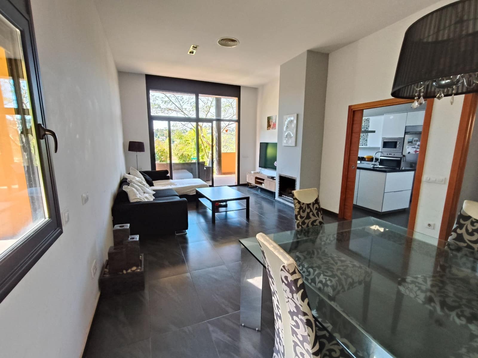 4 bedroom Villa for sale in Lloret de Mar with garage - € 440,000 (Ref: 9715255)