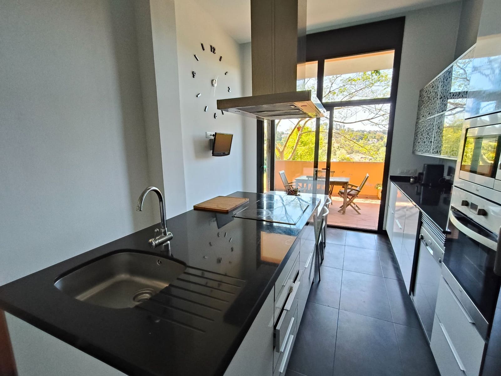 4 bedroom Villa for sale in Lloret de Mar with garage - € 440,000 (Ref: 9715255)