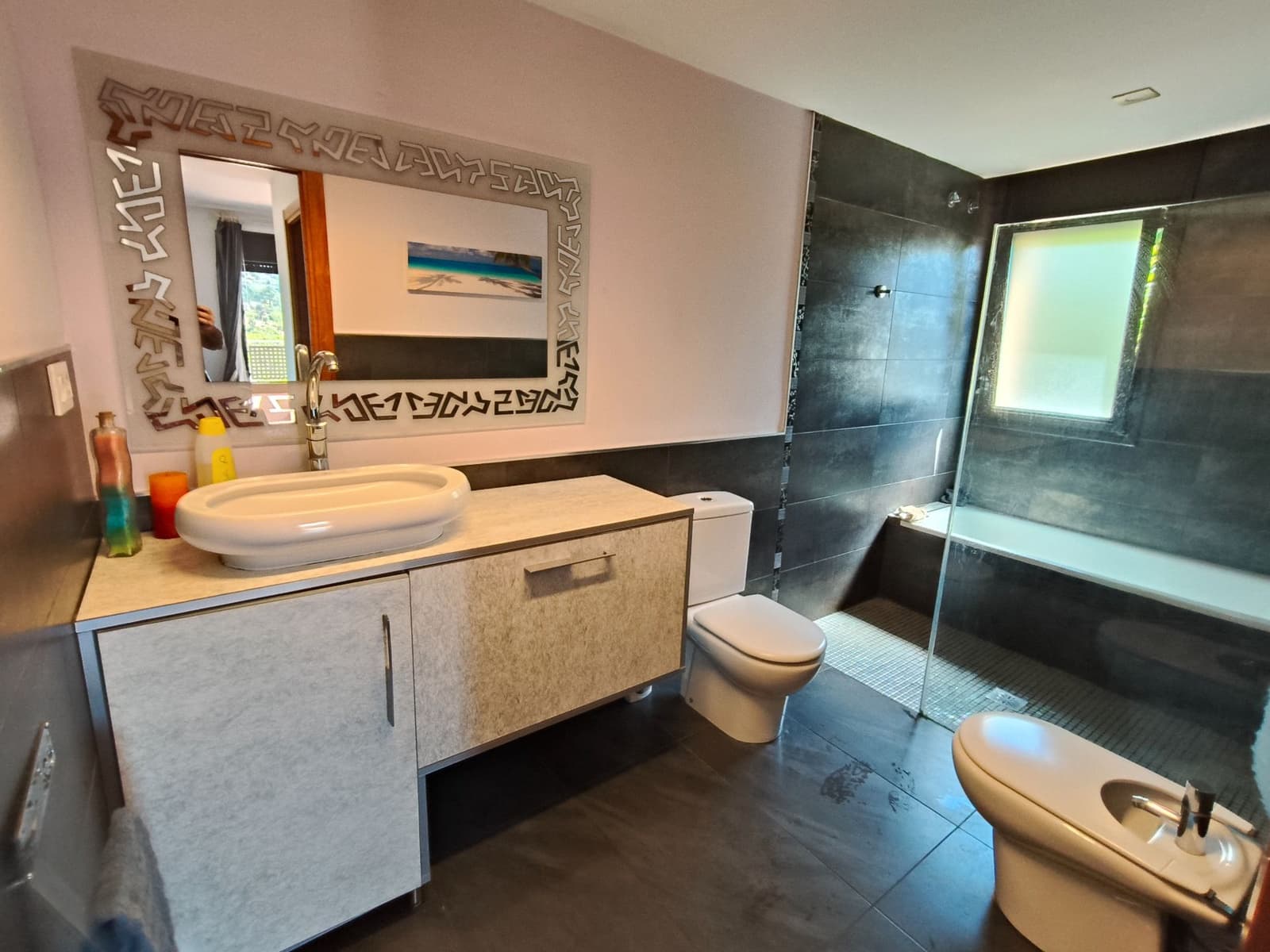 4 bedroom Villa for sale in Lloret de Mar with garage - € 440,000 (Ref: 9715255)