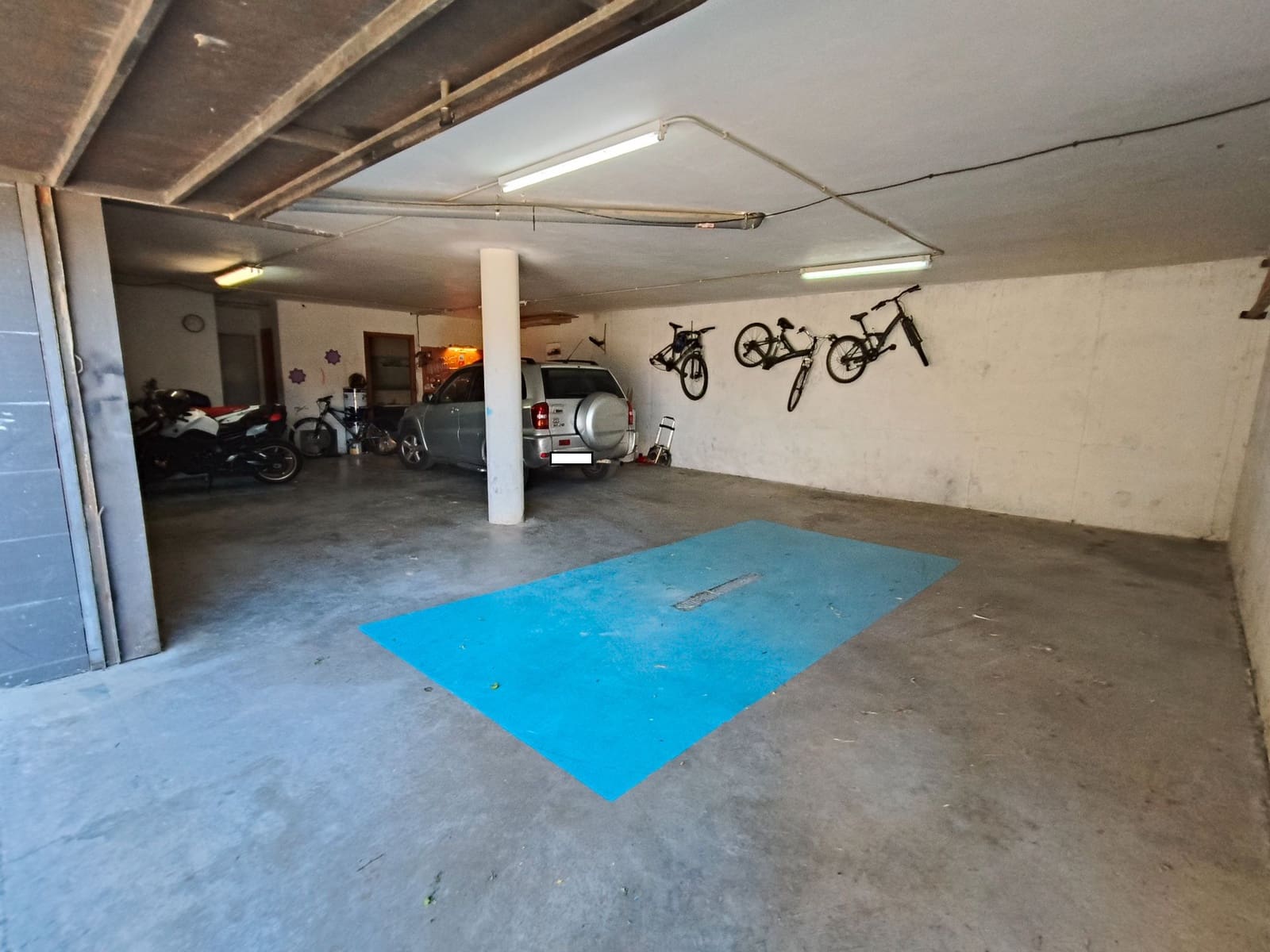 4 bedroom Villa for sale in Lloret de Mar with garage - € 440,000 (Ref: 9715255)