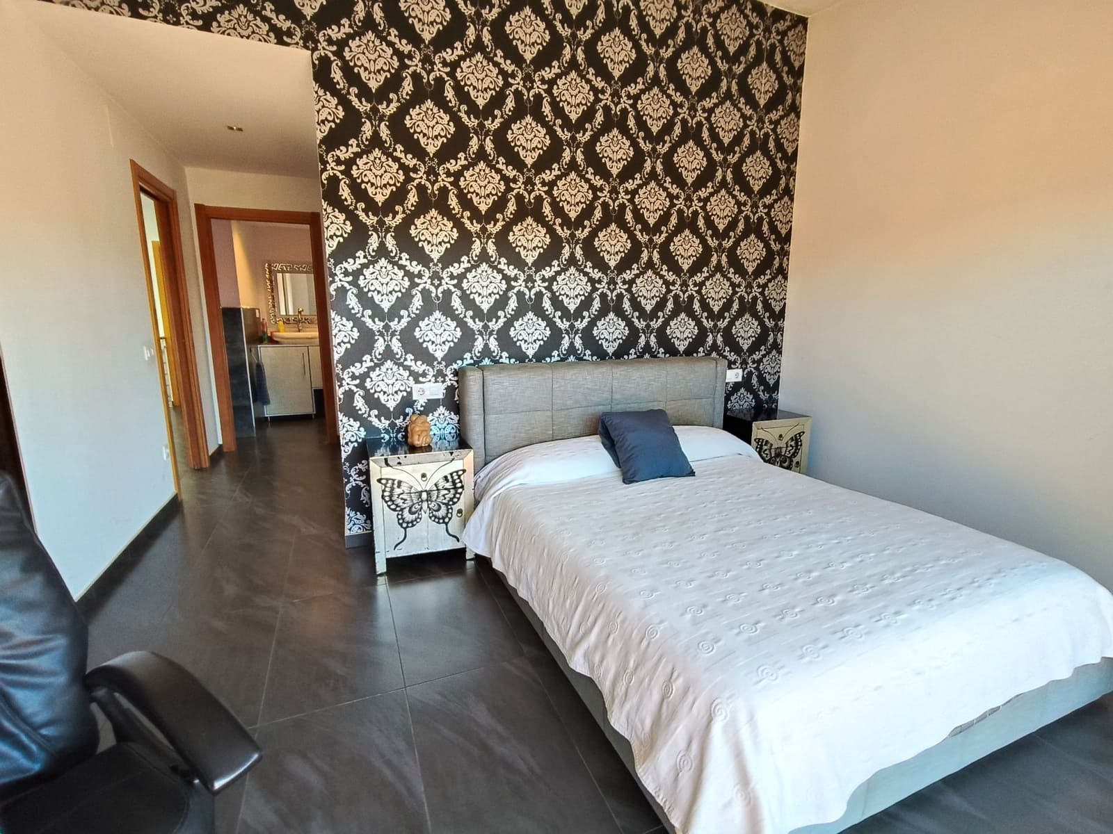 4 bedroom Villa for sale in Lloret de Mar with garage - € 440,000 (Ref: 9715255)