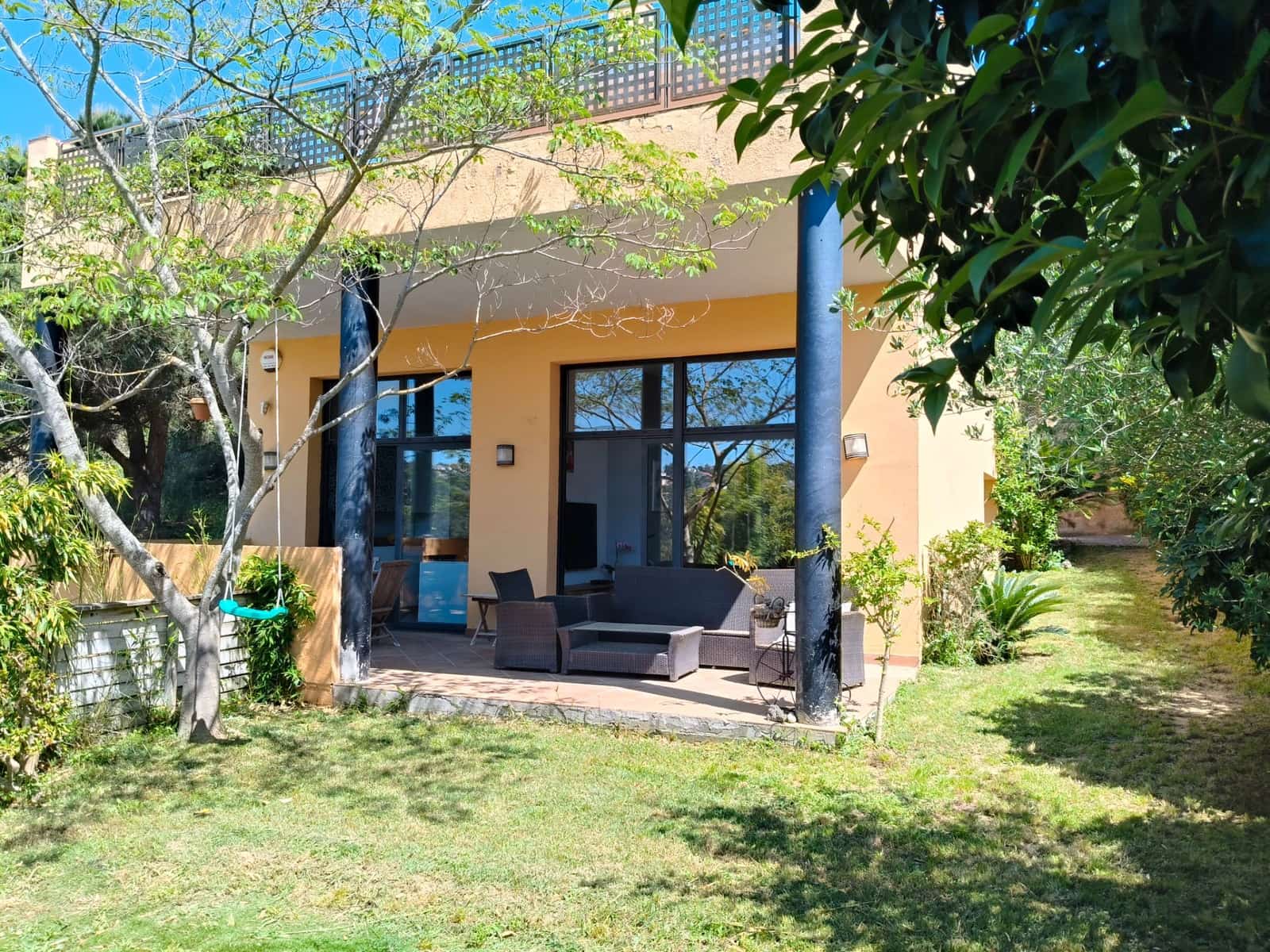 4 bedroom Villa for sale in Lloret de Mar with garage - € 440,000 (Ref: 9715255)