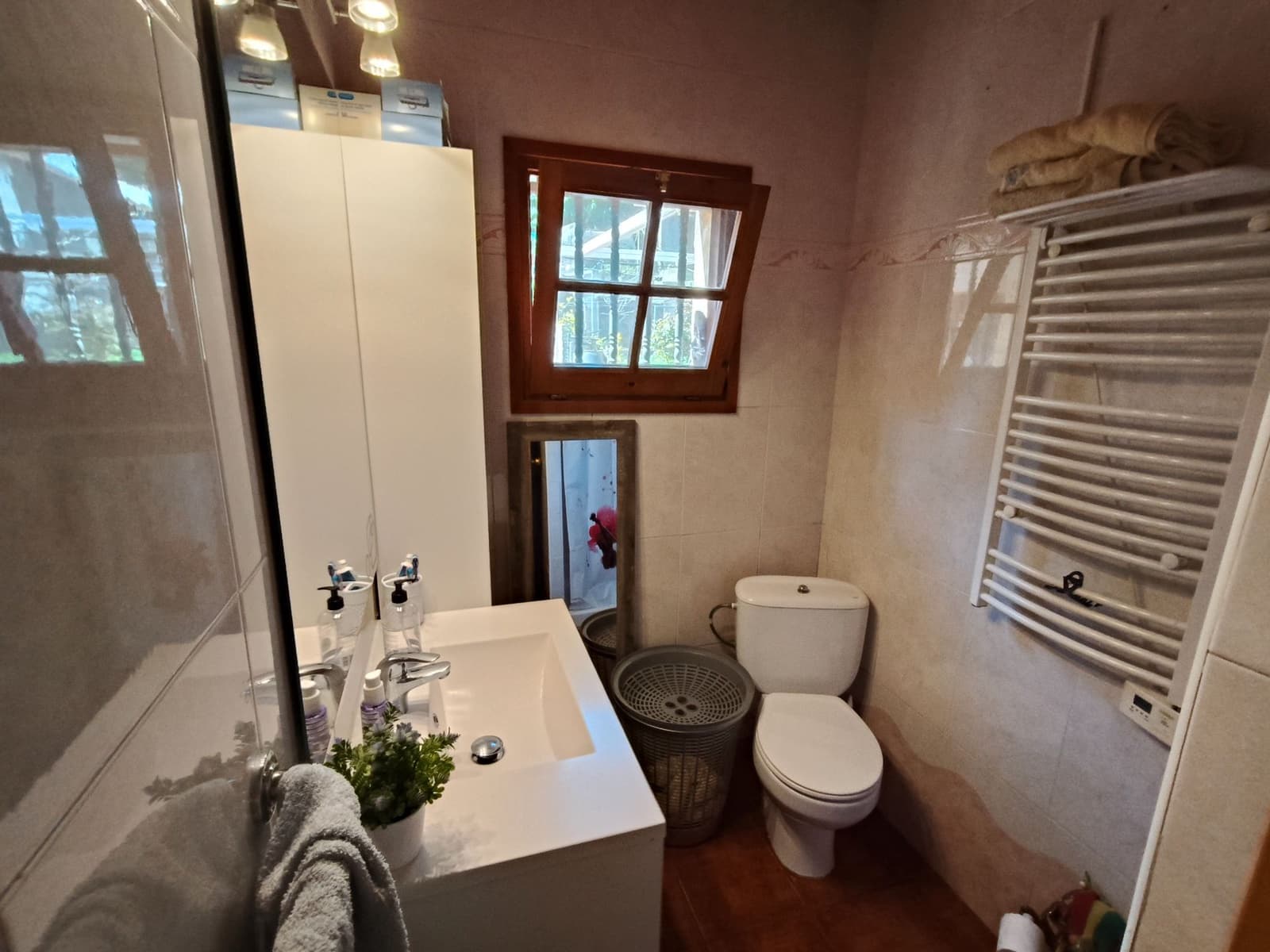 4 bedroom Villa for sale in Lloret de Mar - € 287,000 (Ref: 9715256)