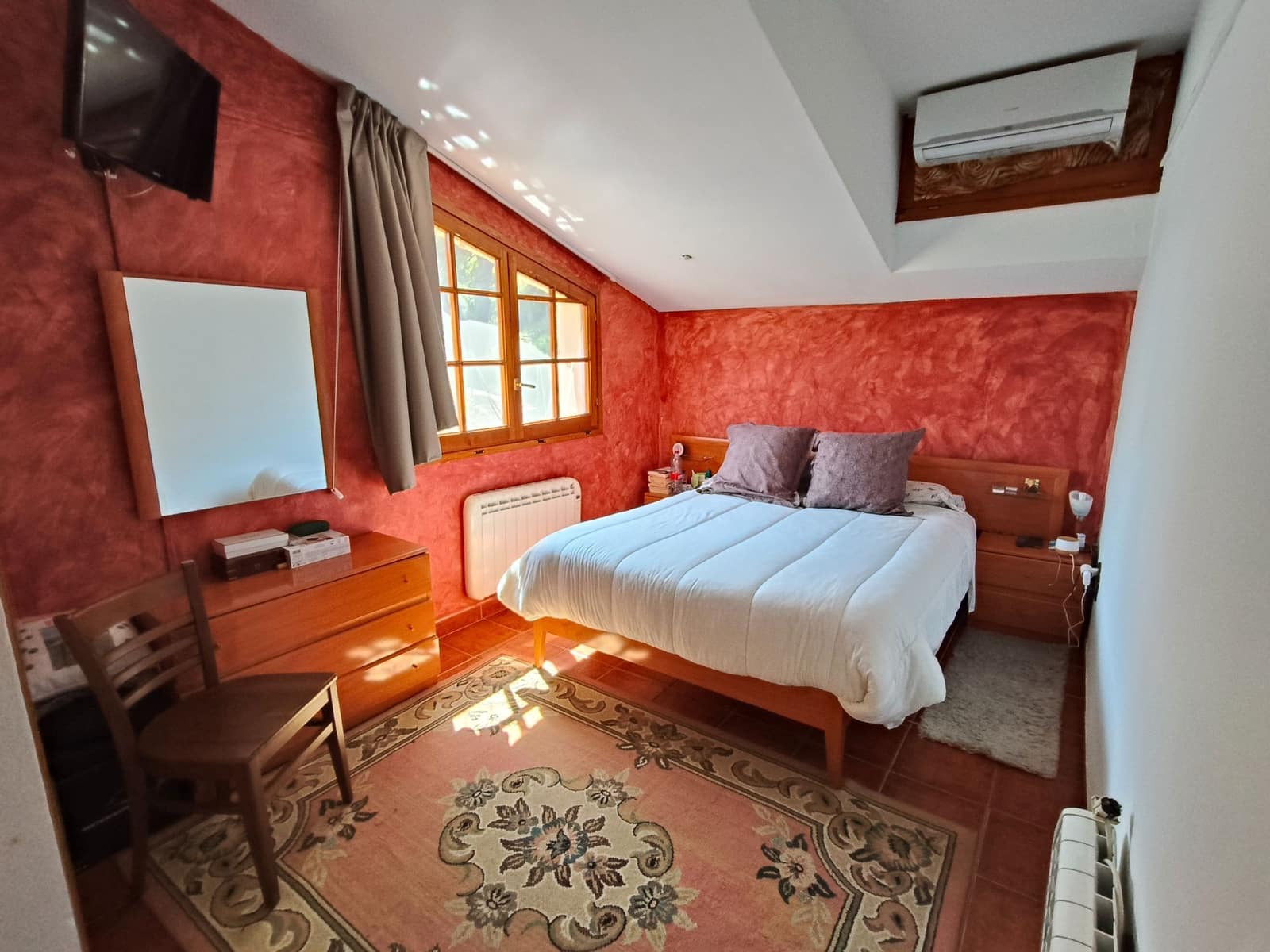 4 bedroom Villa for sale in Lloret de Mar - € 287,000 (Ref: 9715256)