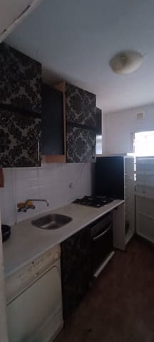 Piso de 4 habitaciones en Mas Baell - Can Carbó, Lloret de Mar en venta - 152.000 € (Ref: 9715257)