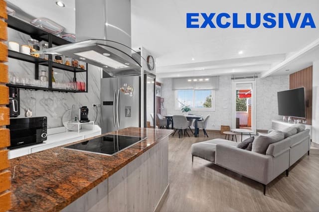 3 soverom Villa til salgs i Urbanitzacions del Nord, Lloret de Mar med garasje - € 315 000 (Ref: 9715260)