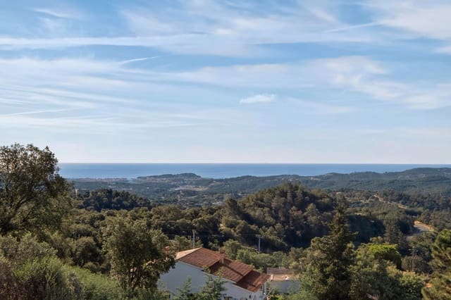 3 soverom Villa til salgs i Urbanitzacions del Nord, Lloret de Mar med garasje - € 315 000 (Ref: 9715260)