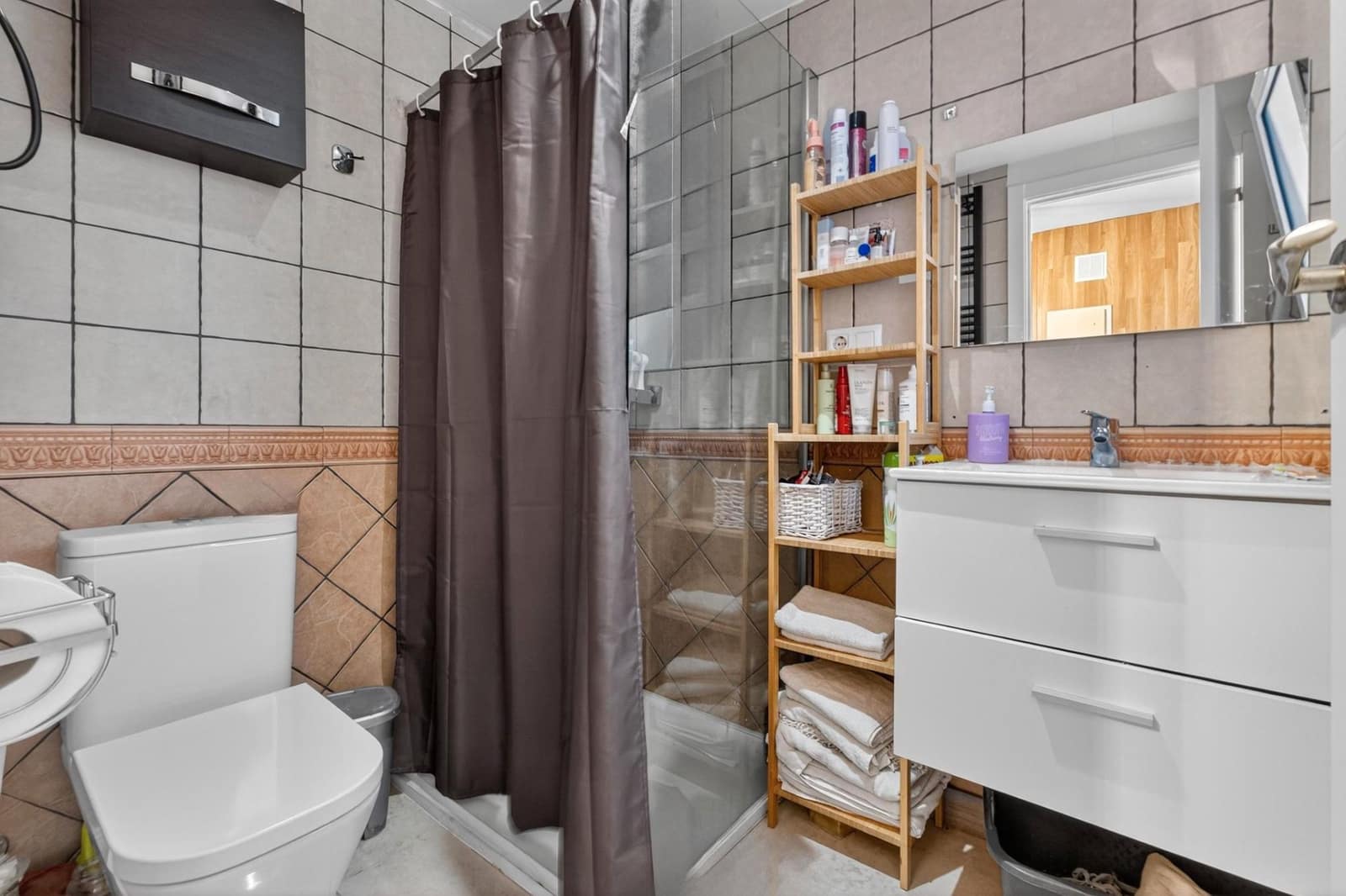 3 bedroom Villa for sale in Lloret de Mar with garage - € 315,000 (Ref: 9715260)