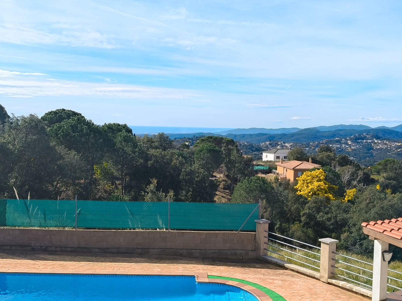 4 soverom Villa til salgs i Vidreres med svømmebasseng garasje - € 360 000 (Ref: 9715262)