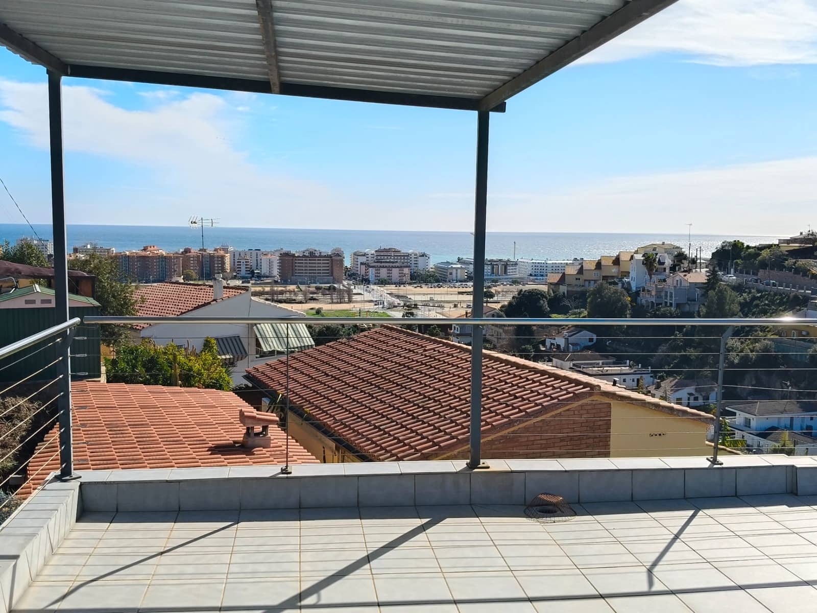 6 soveværelse Semi-Rækkehus til salg i Santa Susanna med swimmingpool garage - € 680.000 (Ref: 9715263)