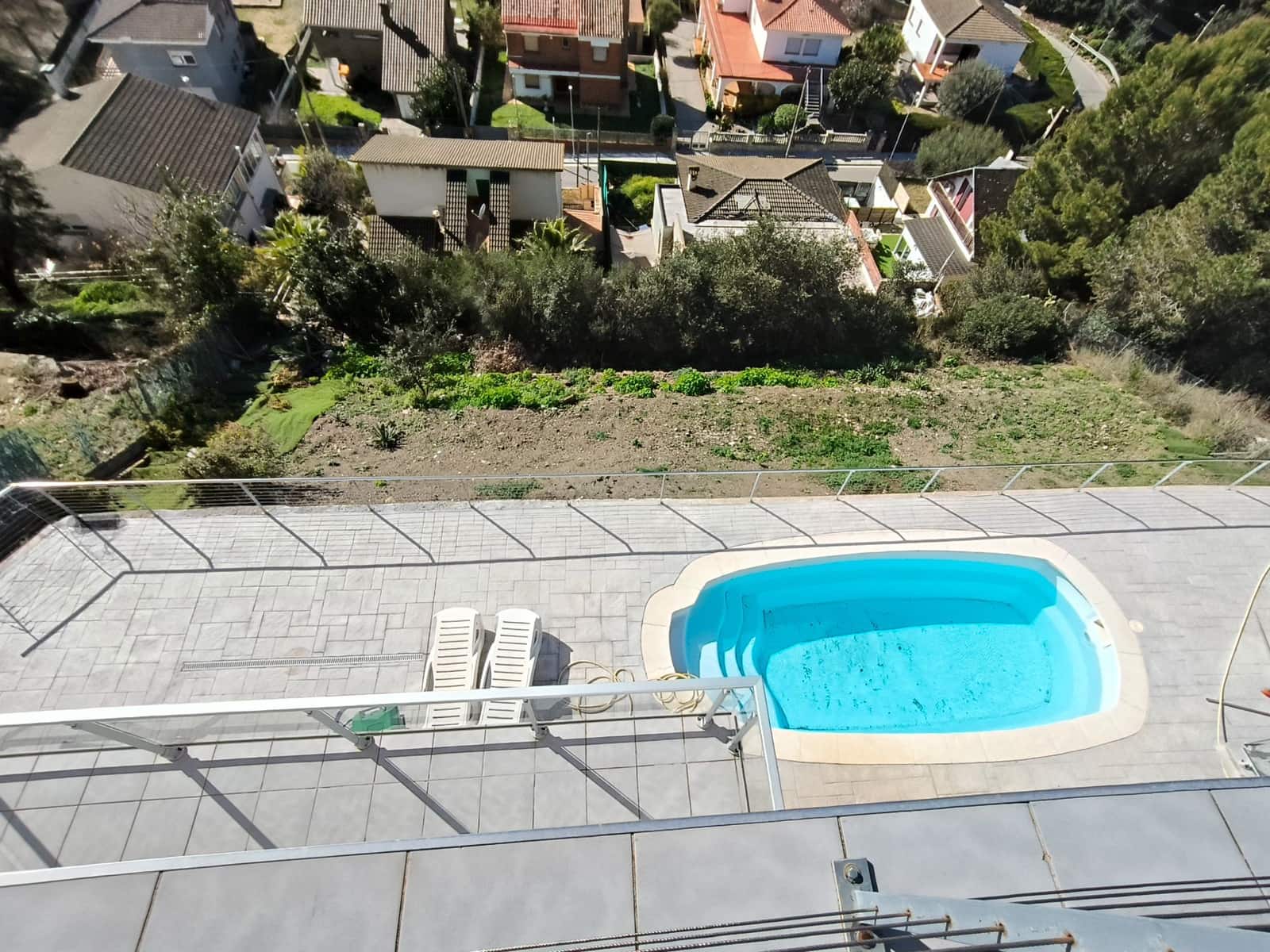 6 soveværelse Semi-Rækkehus til salg i Santa Susanna med swimmingpool garage - € 680.000 (Ref: 9715263)