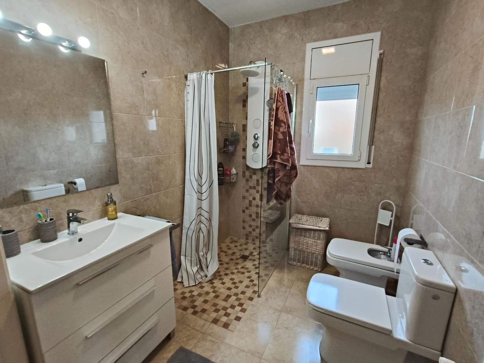 5 soveværelse Villa til salg i Macanet de la Selva med garage - € 425.000 (Ref: 9715264)