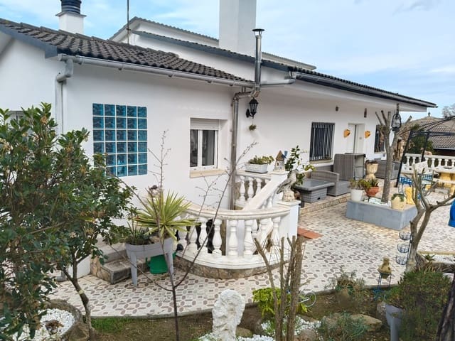 5 soveværelse Villa til salg i Maçanet de la Selva med garage - € 425.000 (Ref: 9715264)