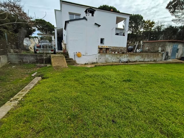 5 soveværelse Villa til salg i Maçanet de la Selva med garage - € 425.000 (Ref: 9715264)